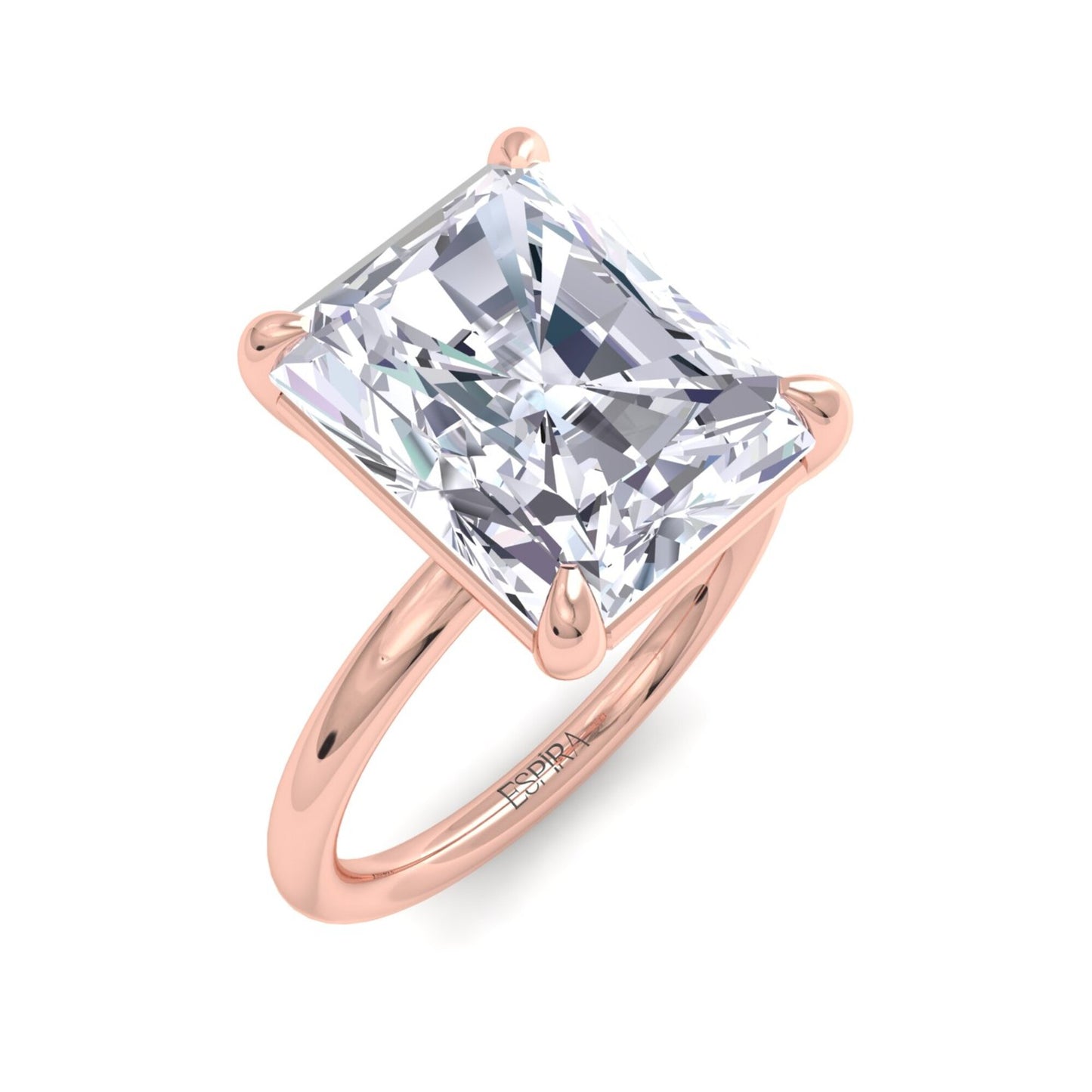 bague liberty avec diamant radiant de 4 carats