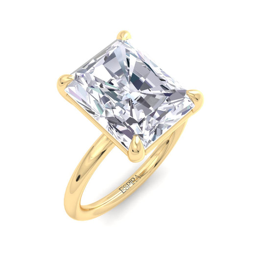 Bague Liberty avec diamant radiant de 4 carats