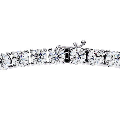 Isaluxe Round Diamond Necklace - Espira Fine Gems