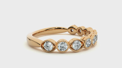 Drip Round Diamond Ring